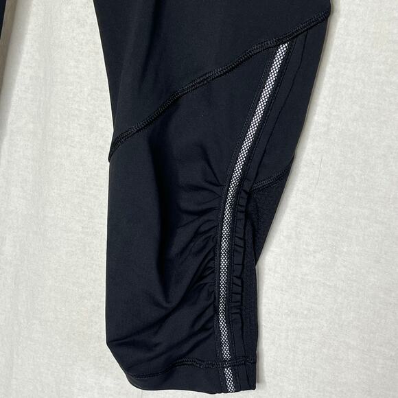 Lululemon Run For Your Life Crop Leggings Black with Chevron White Waist Size 6 - Picture 6 of 11